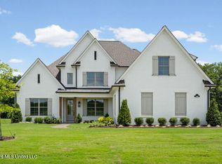 348 Oakworth Dr, Hernando, MS 38632