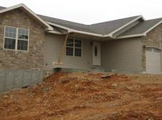 101 Mary Catherine St, Waynesville, MO 65583