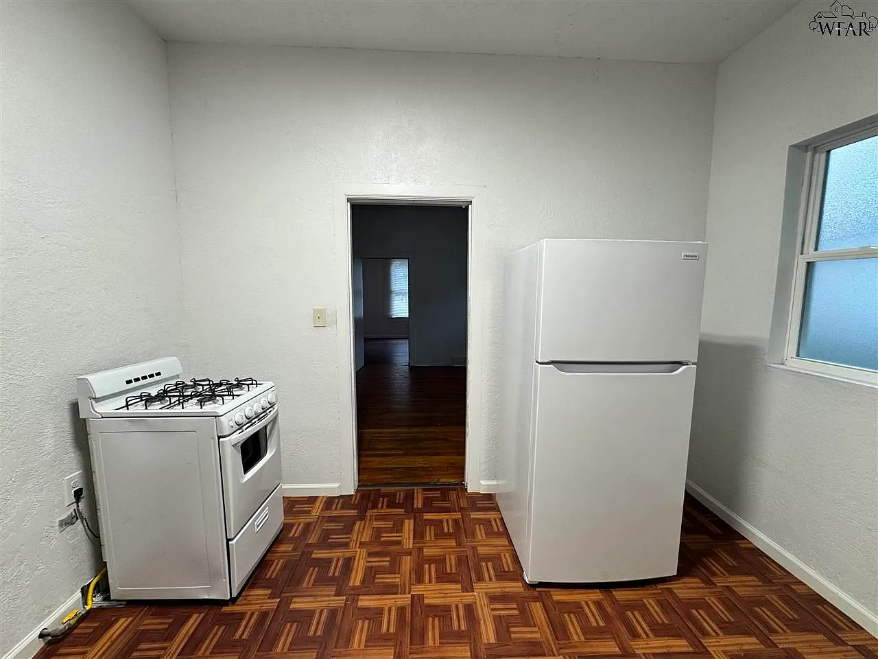 1 bed, 1.0 bath, 746 sqft, $595 — Photo 3