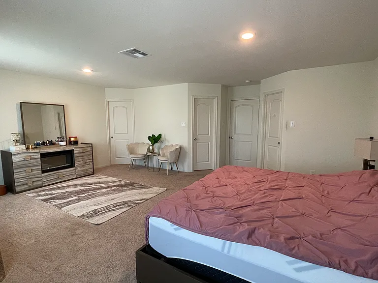 1327 Amy Dr — Photo 9