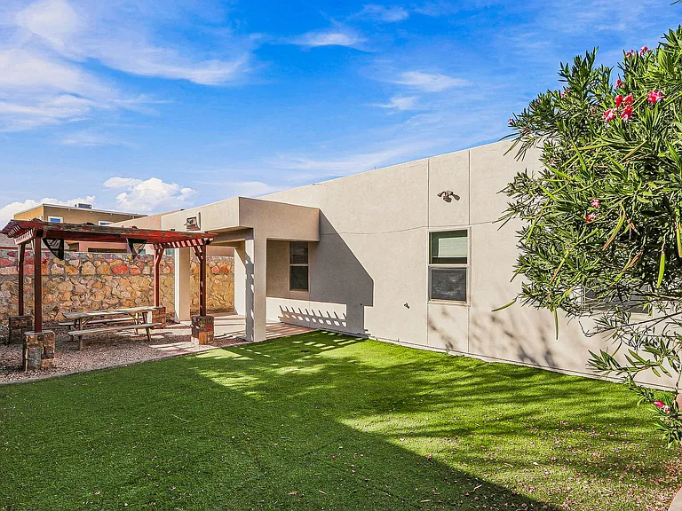 3203 Red Orchard Dr — Photo 32
