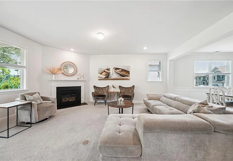 7455 Easton Valley Ln — Photo 11