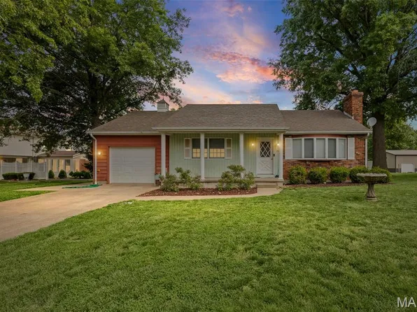 205 Marlynn Ct, Sparta, IL 62286