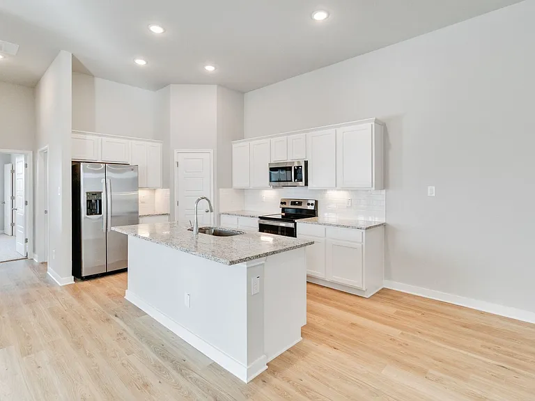 830 Staglin St #B — Photo 9