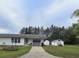 628 W Poplar St, Plainfield, WI 54966