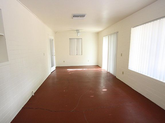 5th image of 2620 E Sylvia St