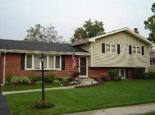 935 S Evergreen Ave, Arlington Heights, IL 60005