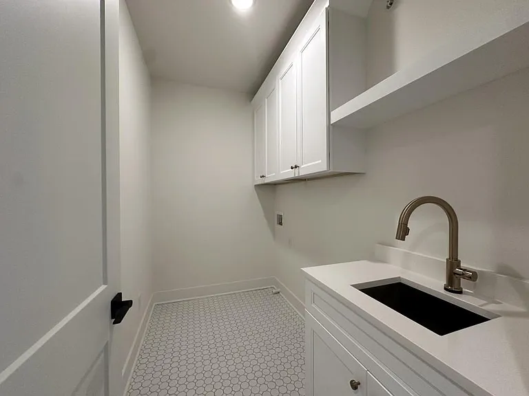 4802 Moonview Ln — Photo 26