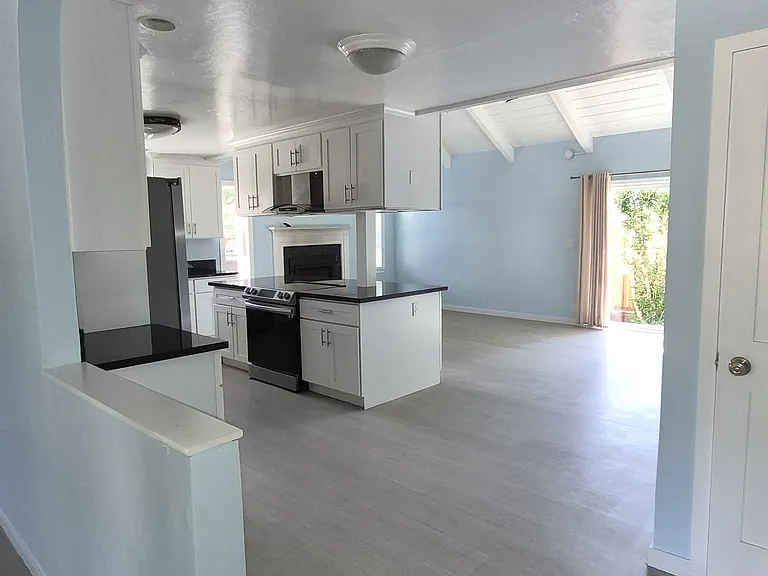 195 Oak Creek Blvd — Photo 4