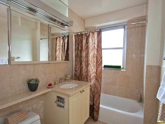 3rd image of 1755 York Ave APT 5c