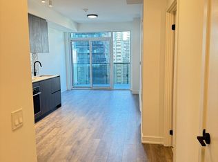117 Broadway Ave #807, Toronto, ON M4P 1V2