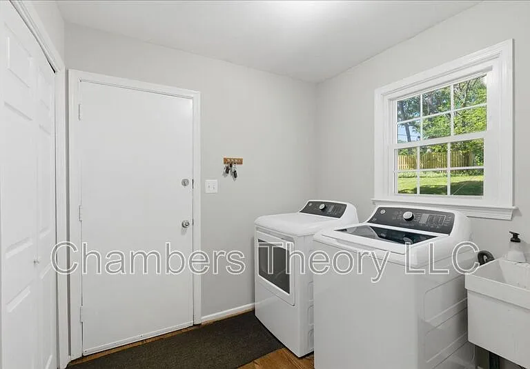 9902 Madrigal Way — Photo 20