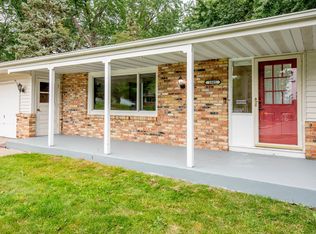 1801 River Hills Dr, Burnsville, MN 55337