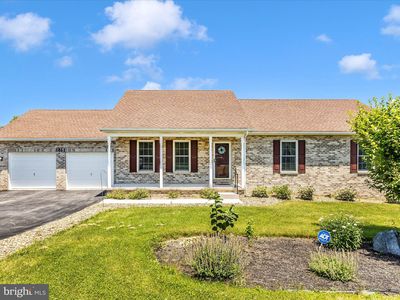 1811 Wood Duck Dr E, Chambersburg, PA, 17202