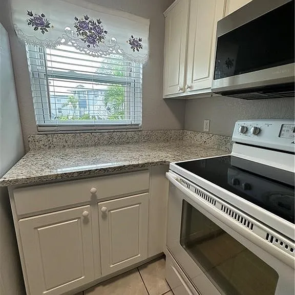25050 Sandhill Blvd #A1 — Photo 12