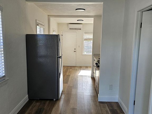 4th image of 905 N K Street