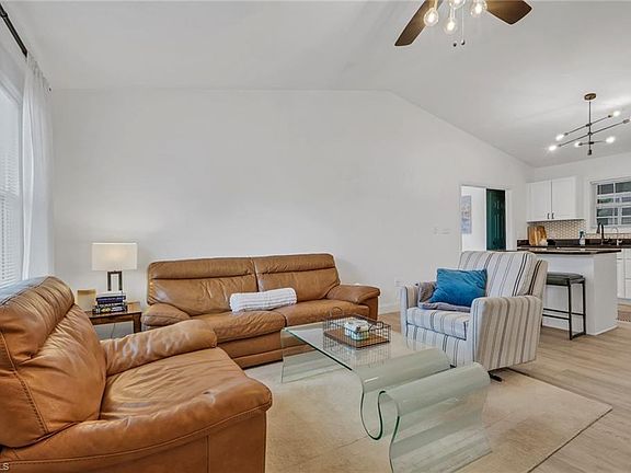 5th image of 8334 Trillium RD