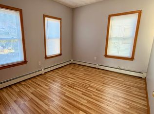 39 Lake St FLOOR 2, Pawtucket, RI 02860