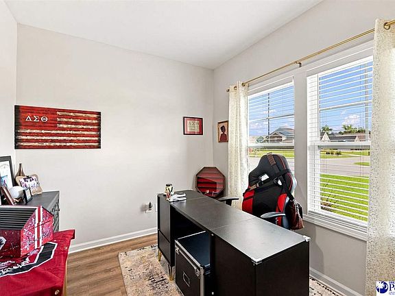 5th image of 609 Middleberg Way