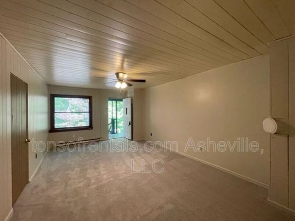 30 Craven Hill Cir #B, Black Mountain, NC 28711
