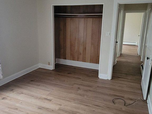 5th image of 464 W Penn Ave APT 1
