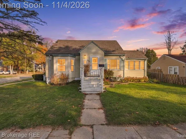 330 W 2nd St, Davison, MI 48423