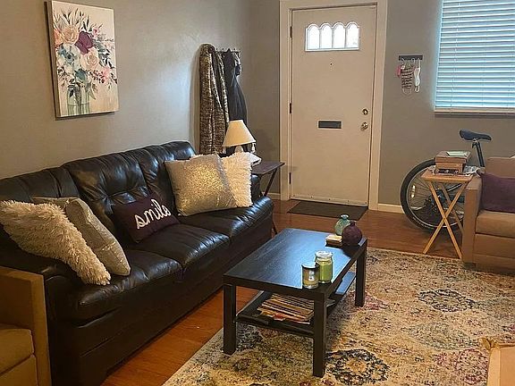 4th image of 1709 Sarah St