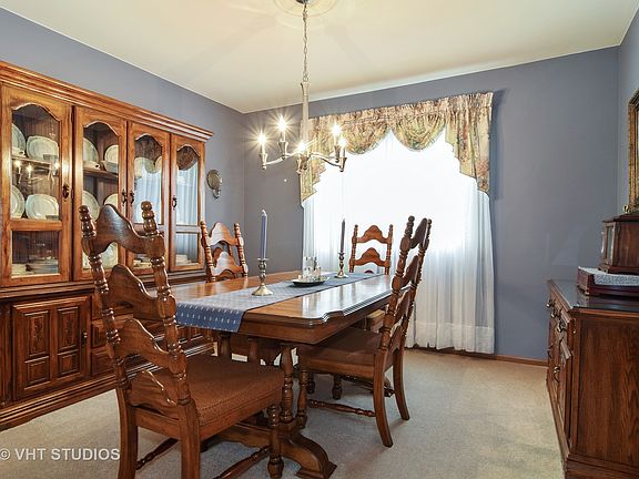 5th image of 1639 Green River Dr