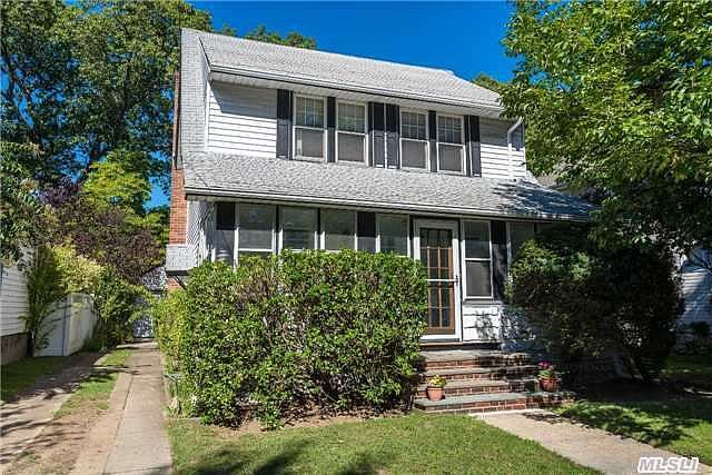 1st image of 22 James St N