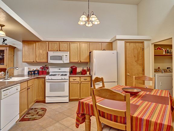 4th image of 2180 Stone Pine Dr #5