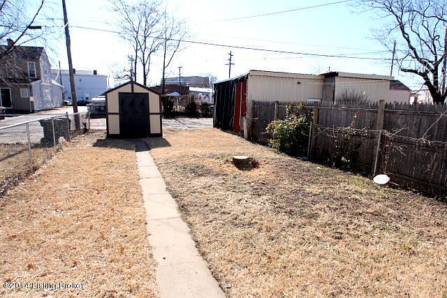 1st image of 822 Ash St
