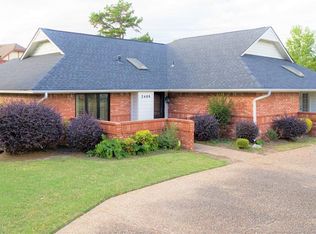 2400 Greenridge Dr, Fort Smith, AR 72903