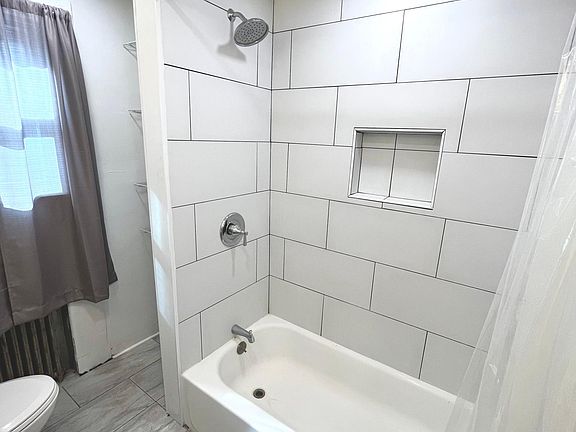 4th image of 555 Nott St Floor 2