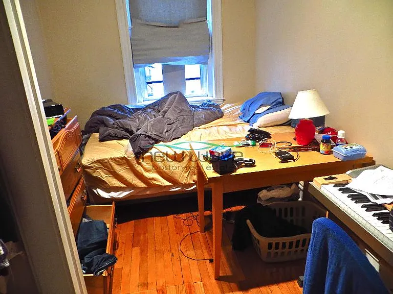 56 Queensberry St #17 — Photo 6