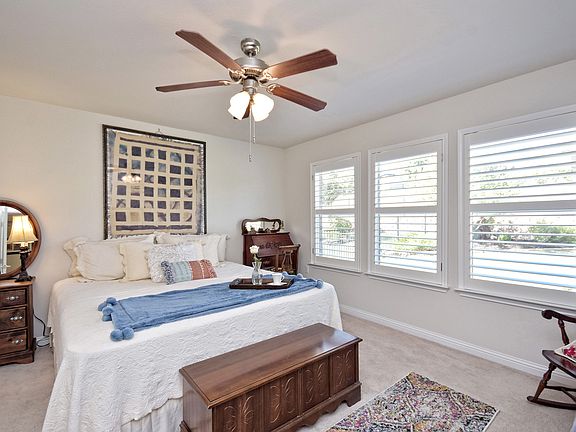5th image of 310 Salado Creek Ln