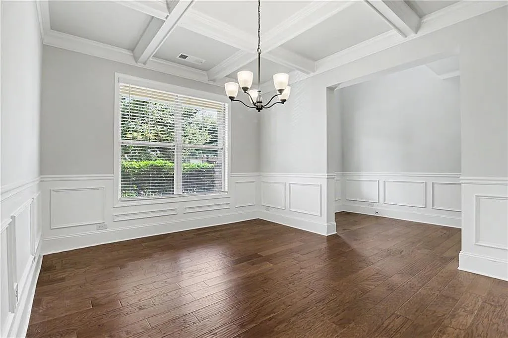 4 bed, 3.5 bath, 2708 sqft, $2,495 — Photo 4