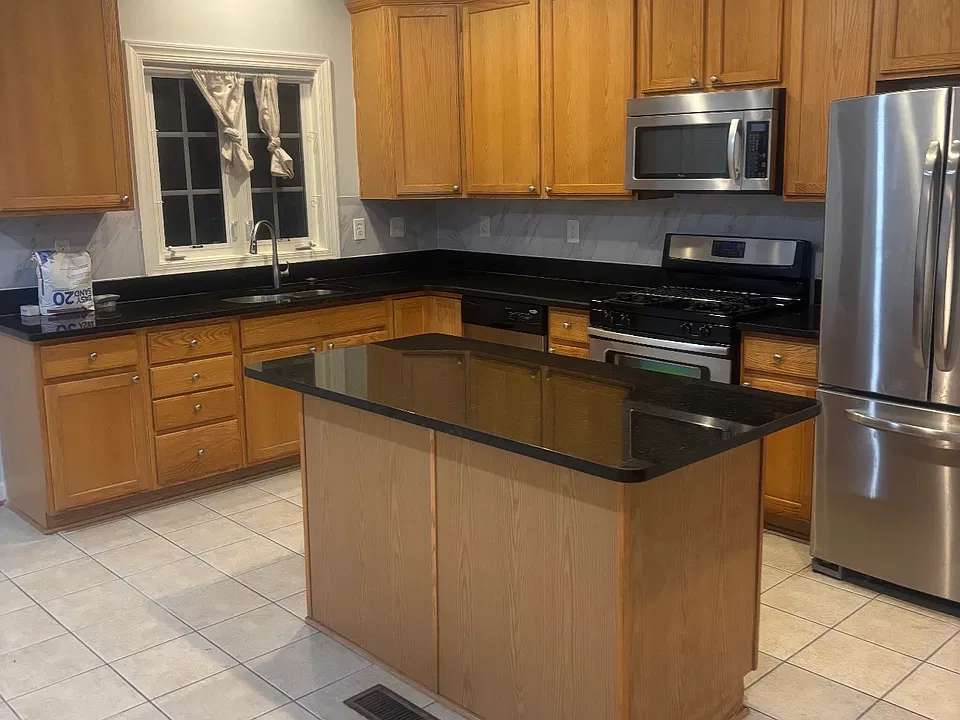 5 Webster Hill Ct
