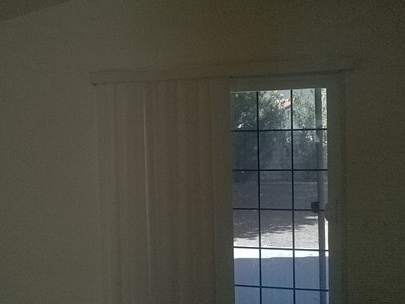 4th image of 2704 Sidonia Ave