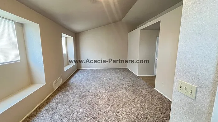 426 S Ridgefield Ave — Photo 20