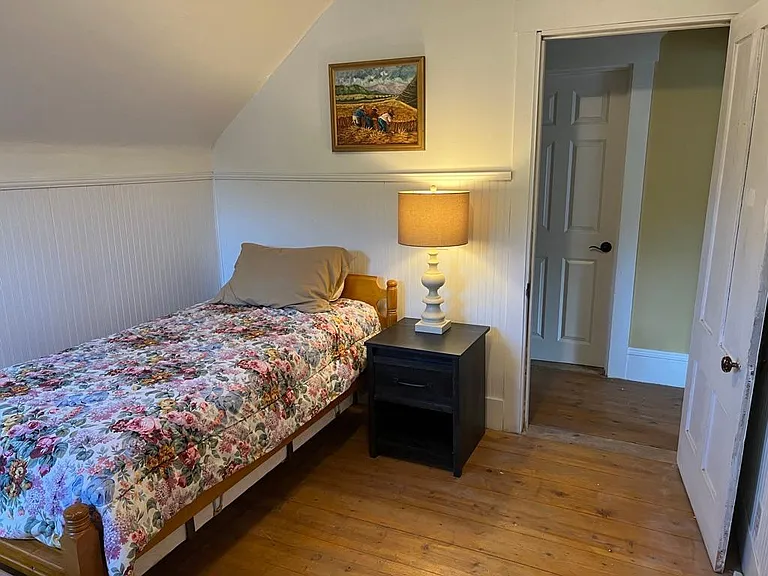 Bedroom #2 with Twin bed