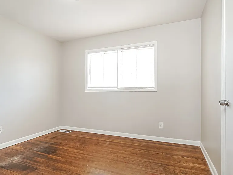 224 Tanglewood Cir — Photo 18