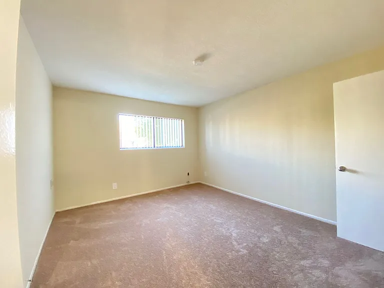 Royal Hazeltine Villas — Photo 5