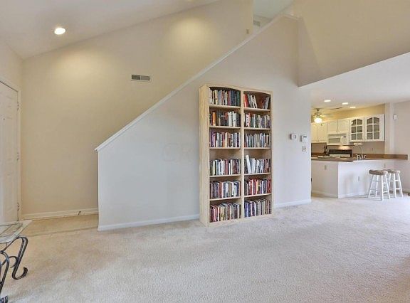 3rd image of 840 Village Dr