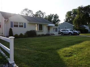 36 Monroe St, Red Bank, NJ 07701