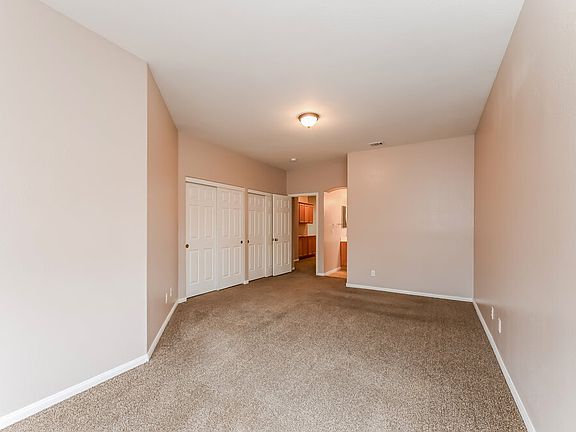 3rd image of 1070 Warm Canyon Way