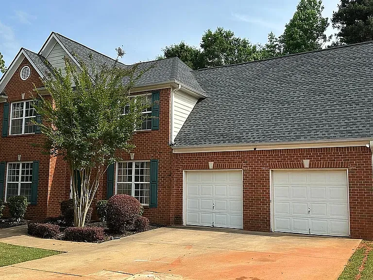 8012A Abington Dr — Photo 2
