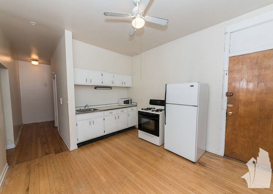 1st image of 915 W Waveland Ave #2C