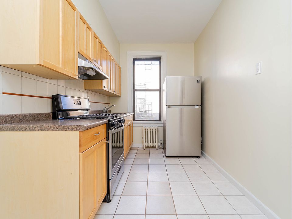 1st image of 31-09 33rd St #3P