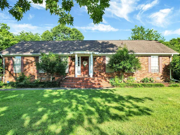 3820 Charleston Dr NE, Cleveland, TN 37312