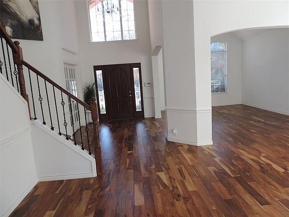 4th image of 2717 Wickham Ct